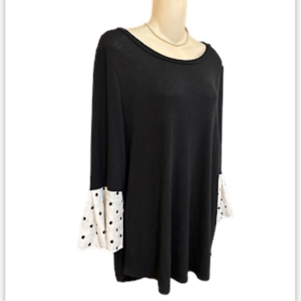 Gilli black polkadot sleeves top - Picture 2 of 8